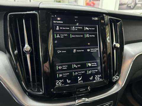 2019 Volvo XC60 — sličica 13