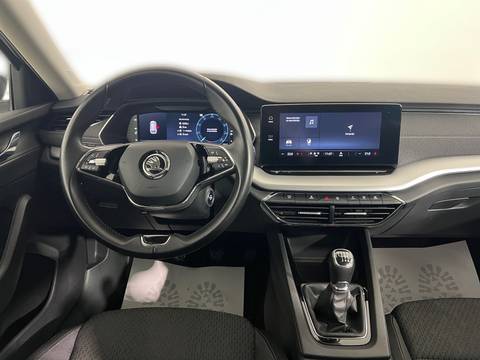 2022 Škoda Octavia Combi — sličica 15