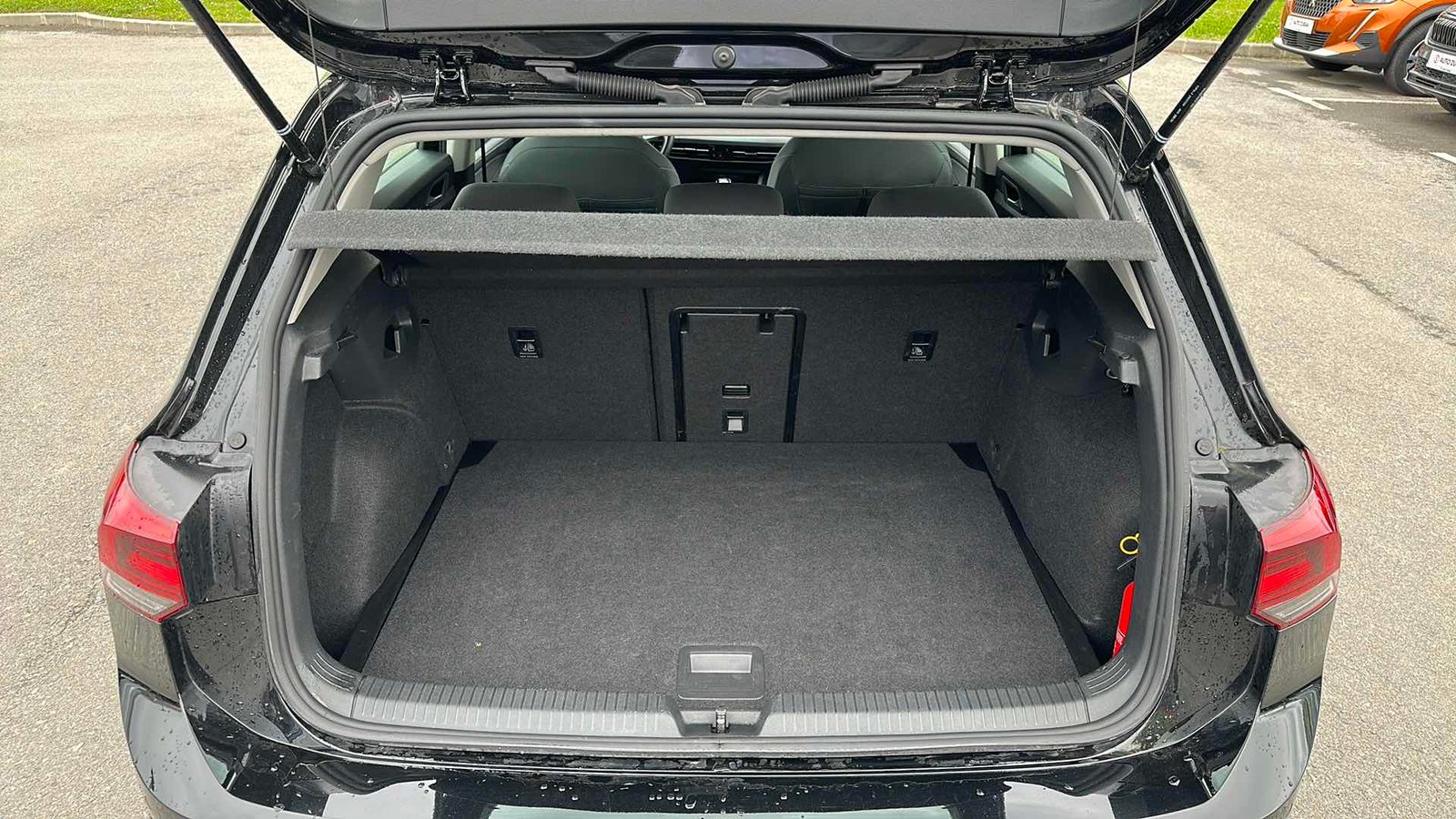 2024 Volkswagen Golf — fotografija 12