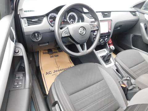 2019 Škoda Octavia Combi — sličica 8