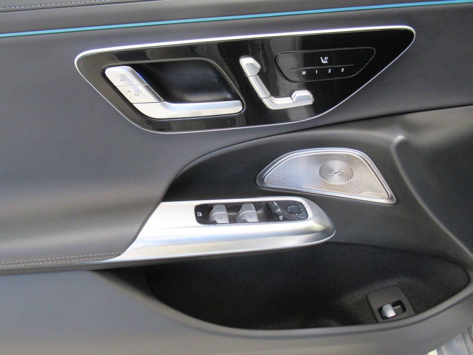 2025 Mercedes-Benz E-klasa — fotografija 17