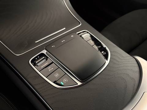 2023 Mercedes-Benz GLC — sličica 24