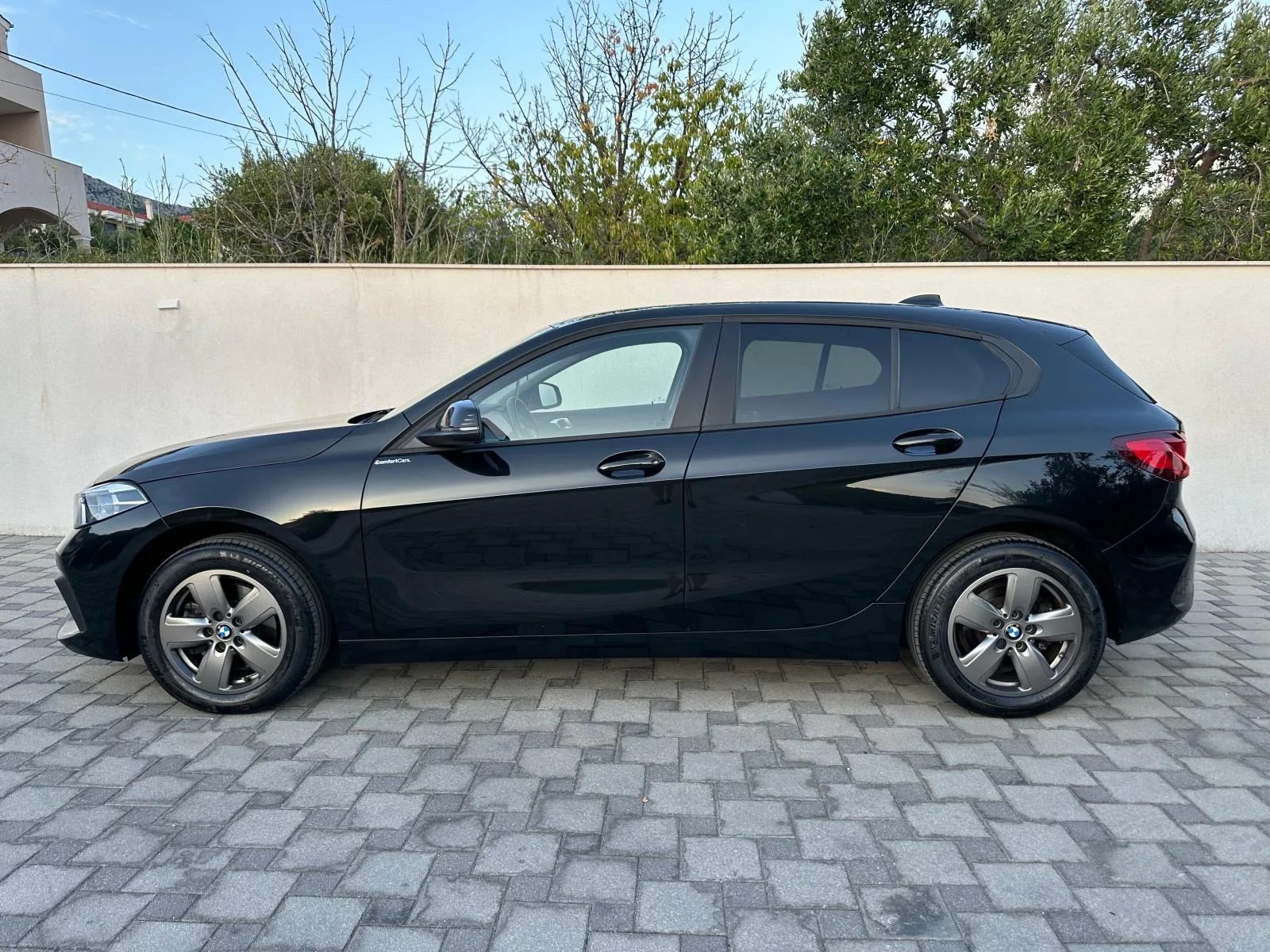 2021 BMW Serija 1 — fotografija 10