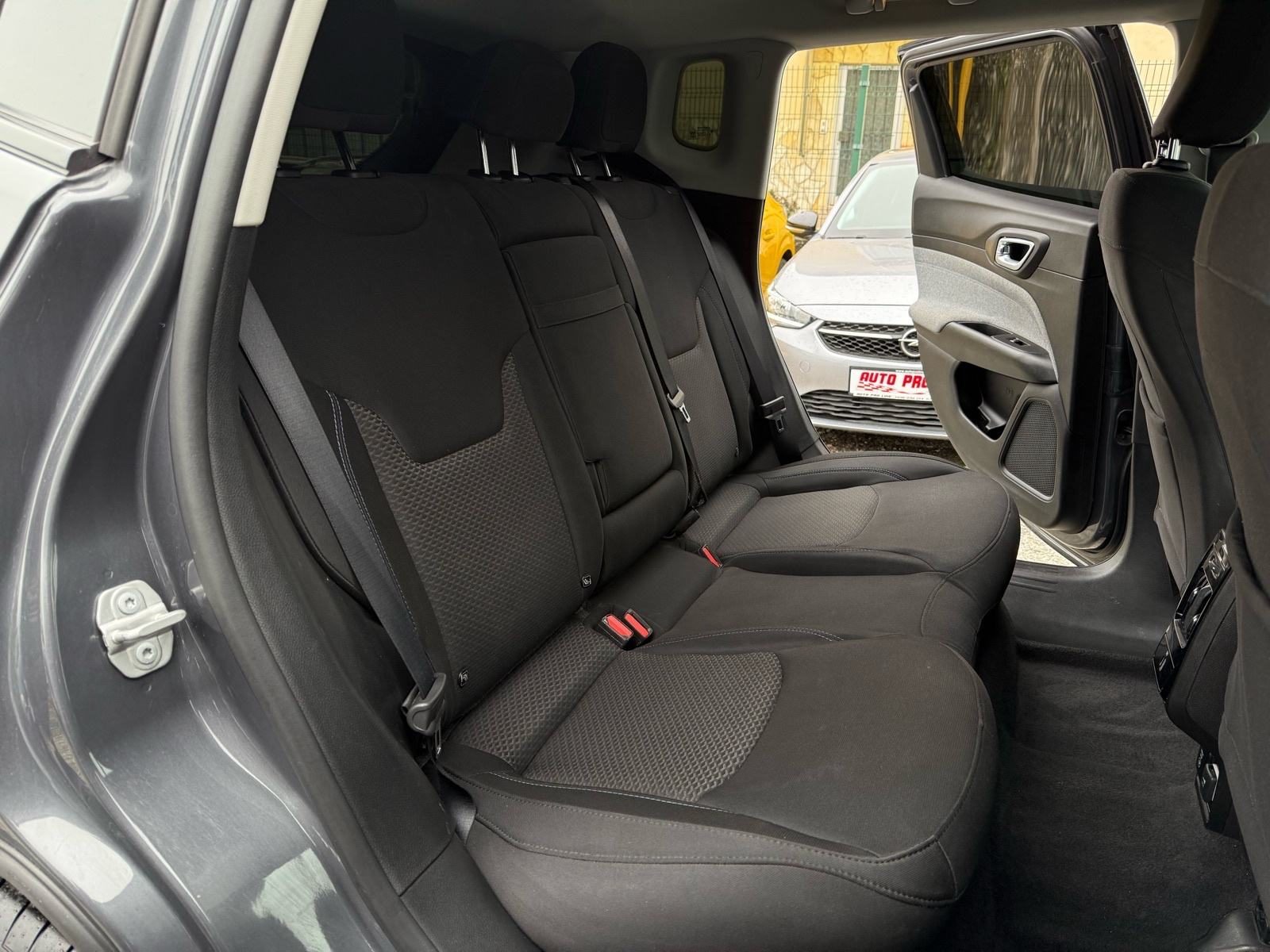 2021 Jeep Compass — fotografija 23