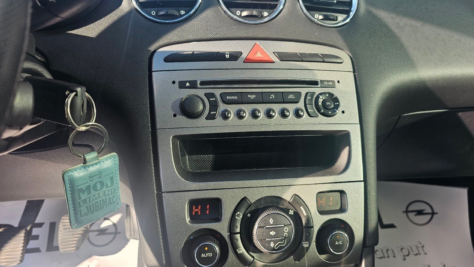 2008 Peugeot 308 — fotografija 23