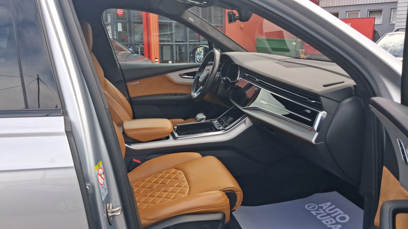 2021 Audi Q7 — fotografija 9