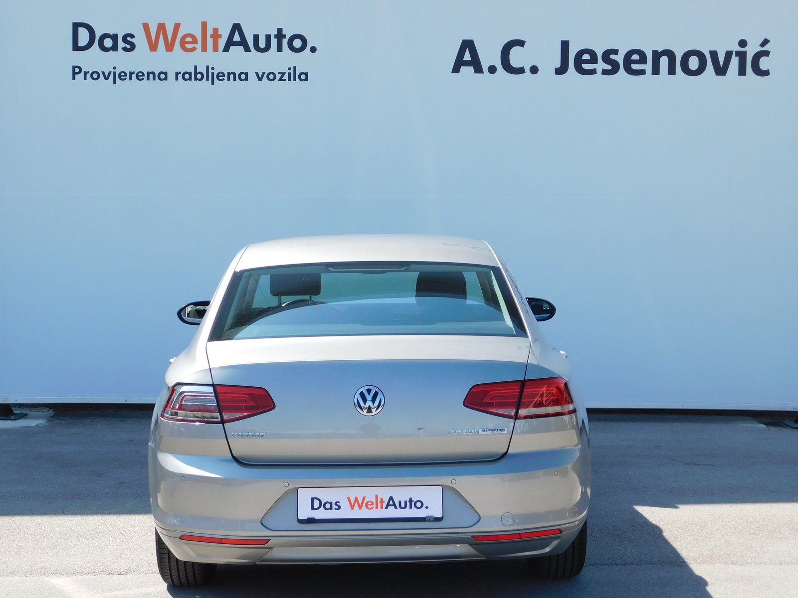 2017 Volkswagen Passat — fotografija 5