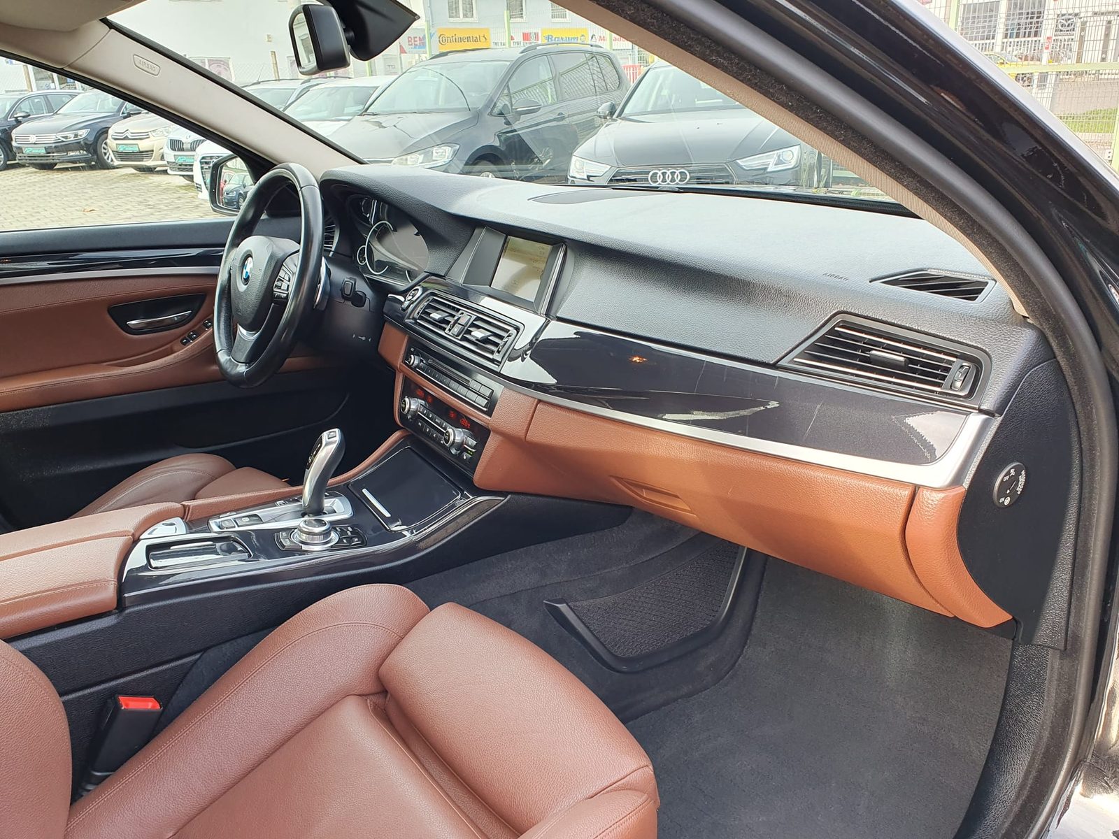 2015 BMW Serija 5 — fotografija 14