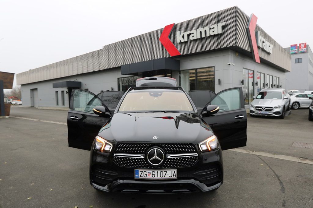 2020 Mercedes-Benz GLE AMG Line — fotografija 15