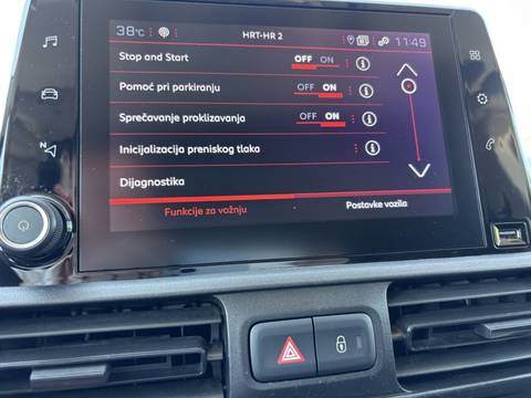 2018 Peugeot Partner — sličica 14