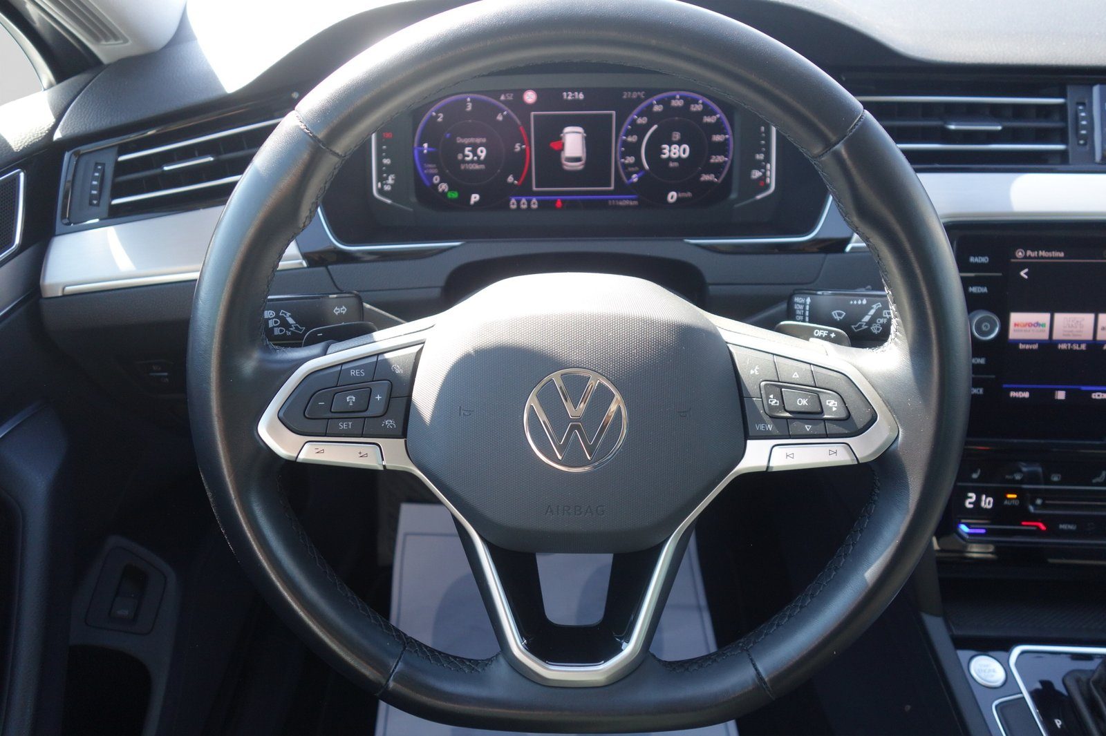 2023 Volkswagen Passat Variant — fotografija 10