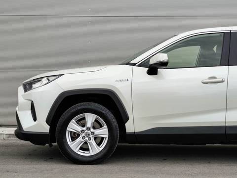 2021 Toyota RAV4 — sličica 4