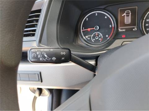2022 Volkswagen Transporter — sličica 17