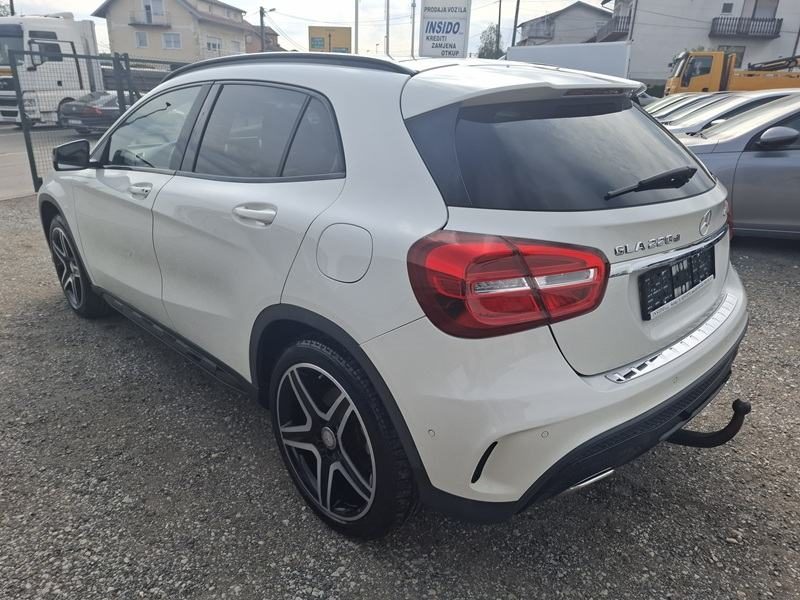 2015 Mercedes-Benz GLA — fotografija 8