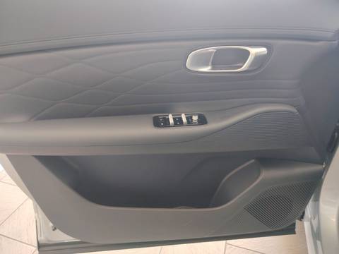 2026 Geely Starray EM-i — sličica 12