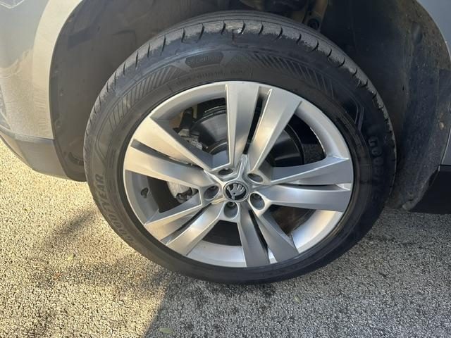 2019 Škoda Karoq — fotografija 13