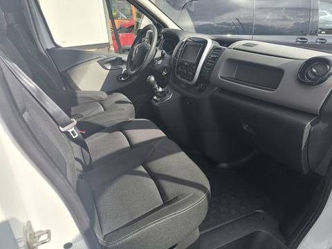 2019 Renault Trafic — sličica 10