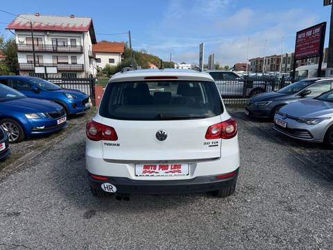 2011 Volkswagen Tiguan — sličica 3