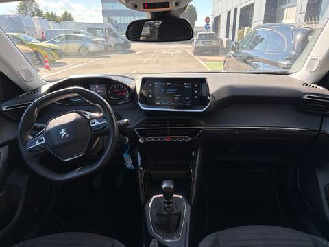2022 Peugeot 2008 — sličica 8