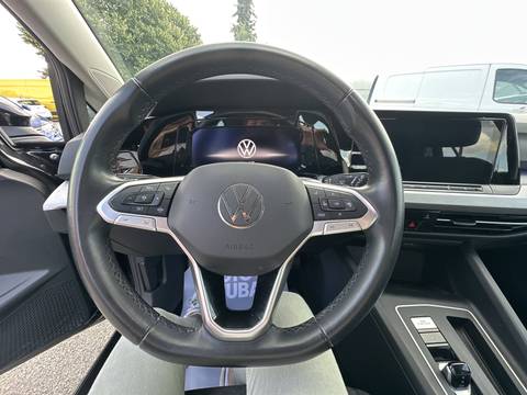 2023 Volkswagen Golf — sličica 26