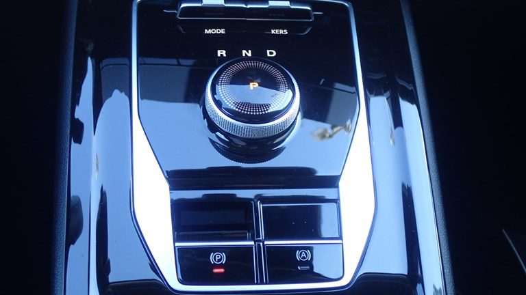 2025 MG MG5 — fotografija 17