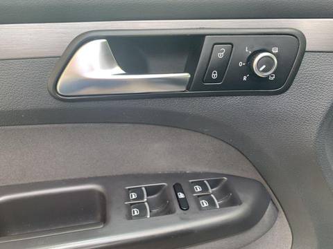 2013 Volkswagen Touran — sličica 20