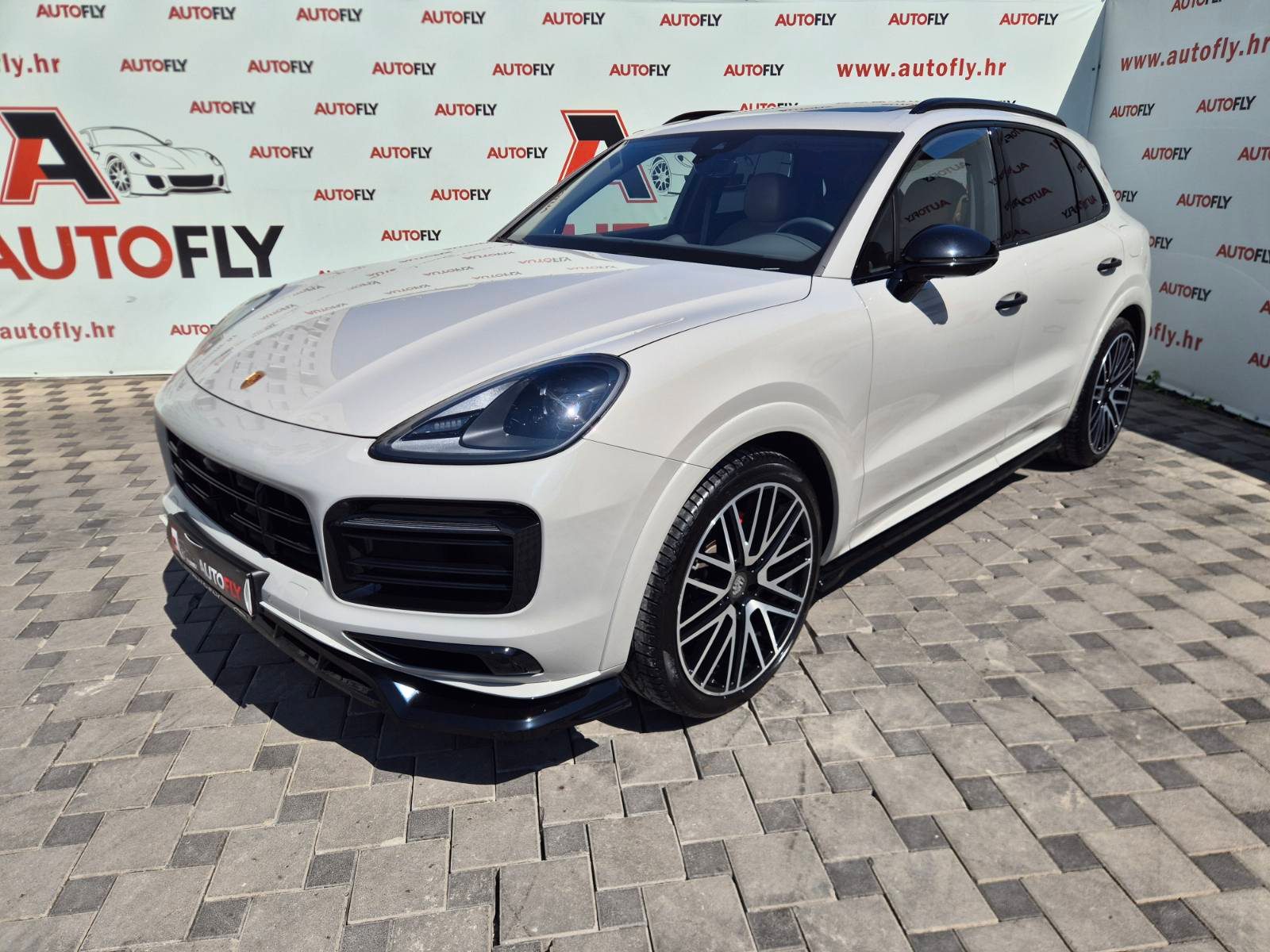 2023 Porsche Cayenne — fotografija 9