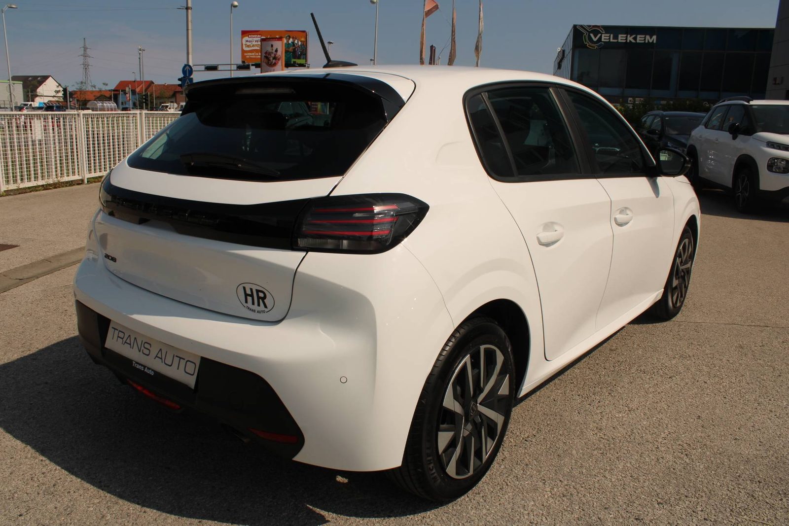 2024 Peugeot 208 — fotografija 5