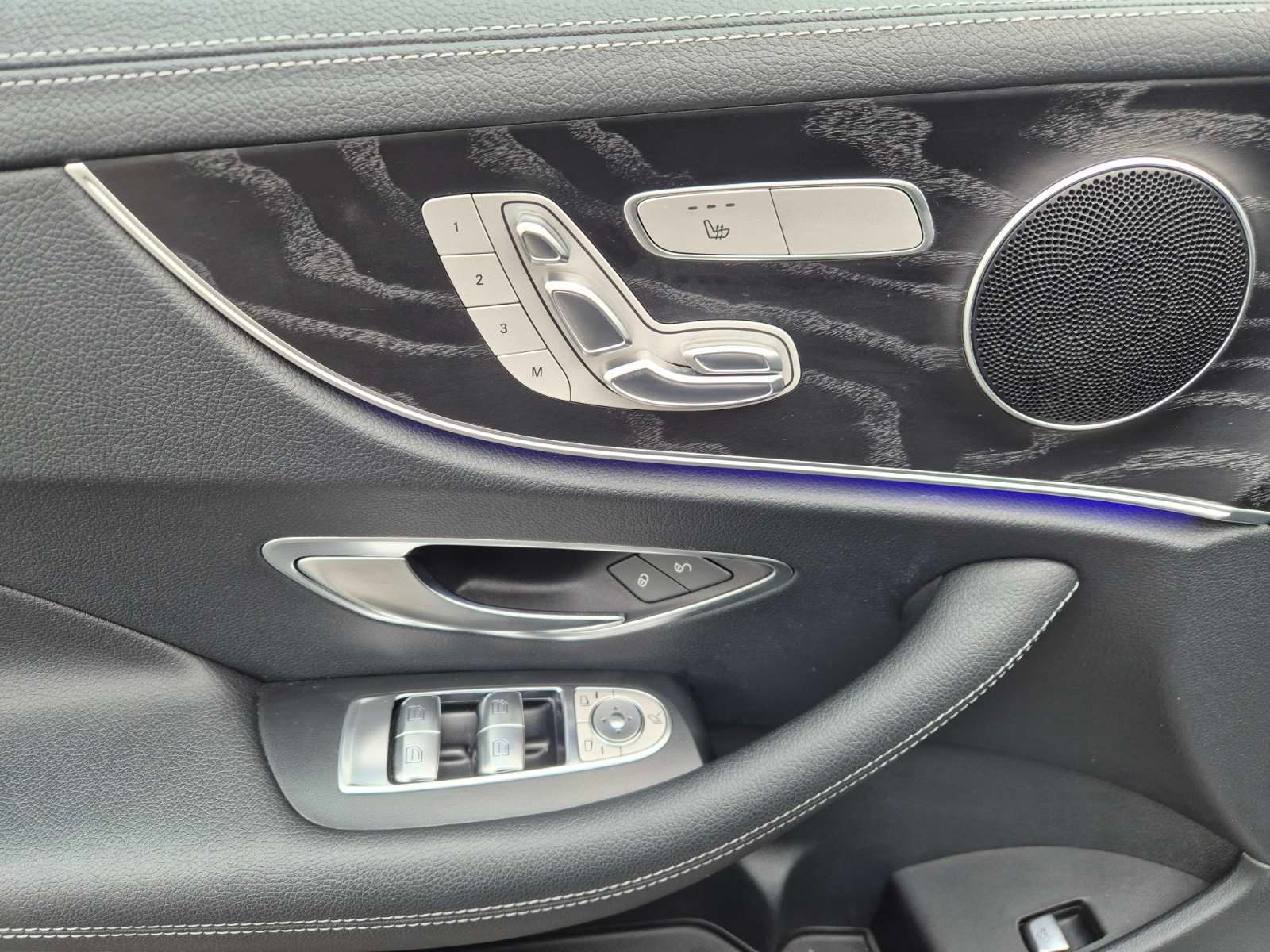 2020 Mercedes-Benz E-klasa — fotografija 21