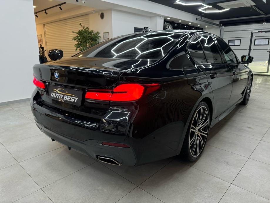 2021 BMW Serija 5 — fotografija 3