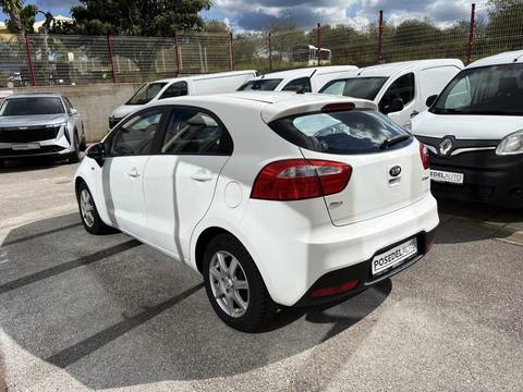 2014 Kia Rio — sličica 5
