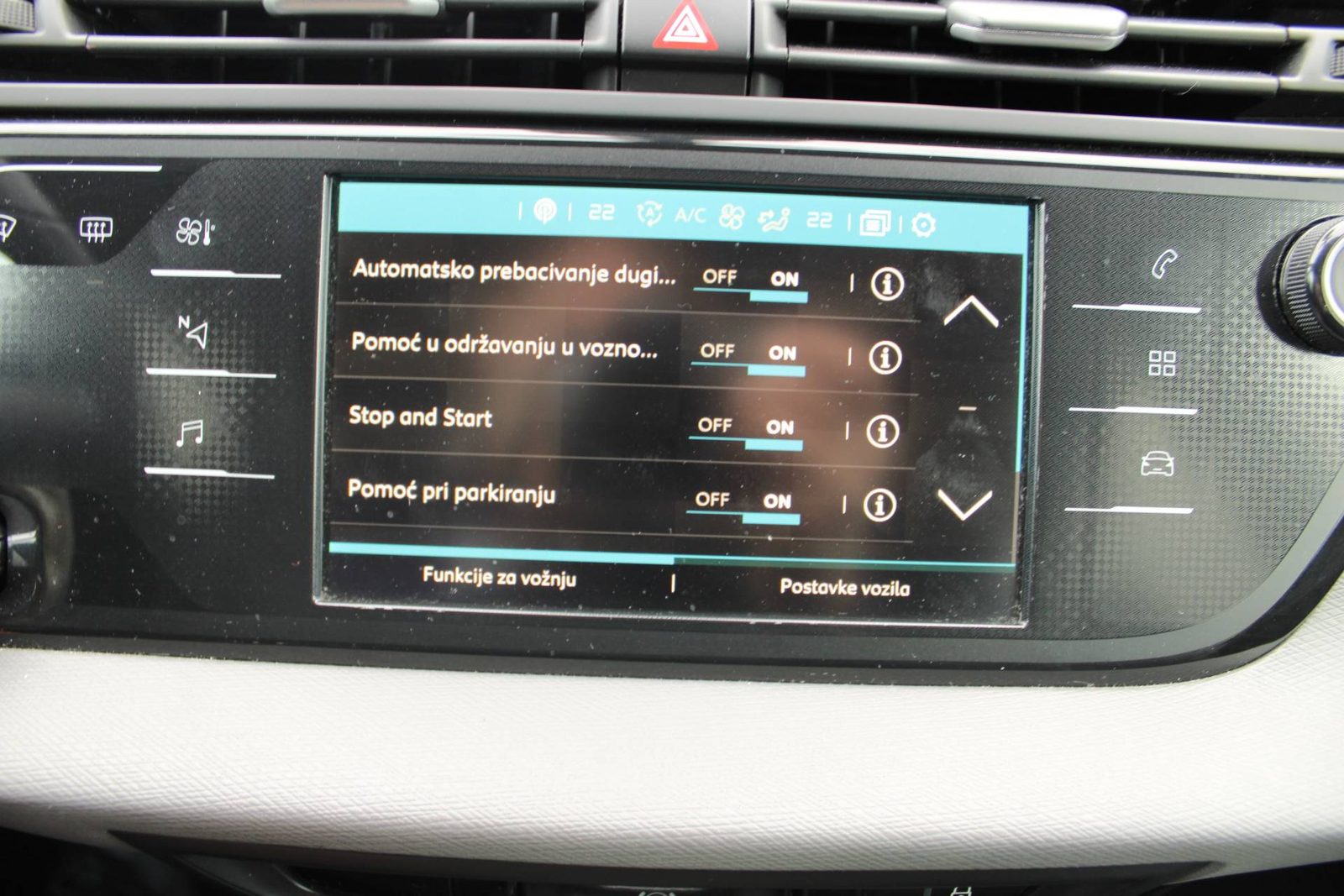 2020 Citroën C4 Spacetourer — fotografija 14