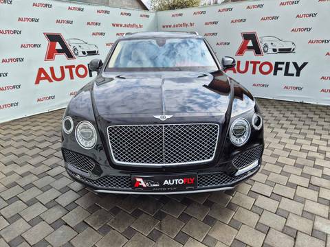 2016 Bentley Bentayga — sličica 2