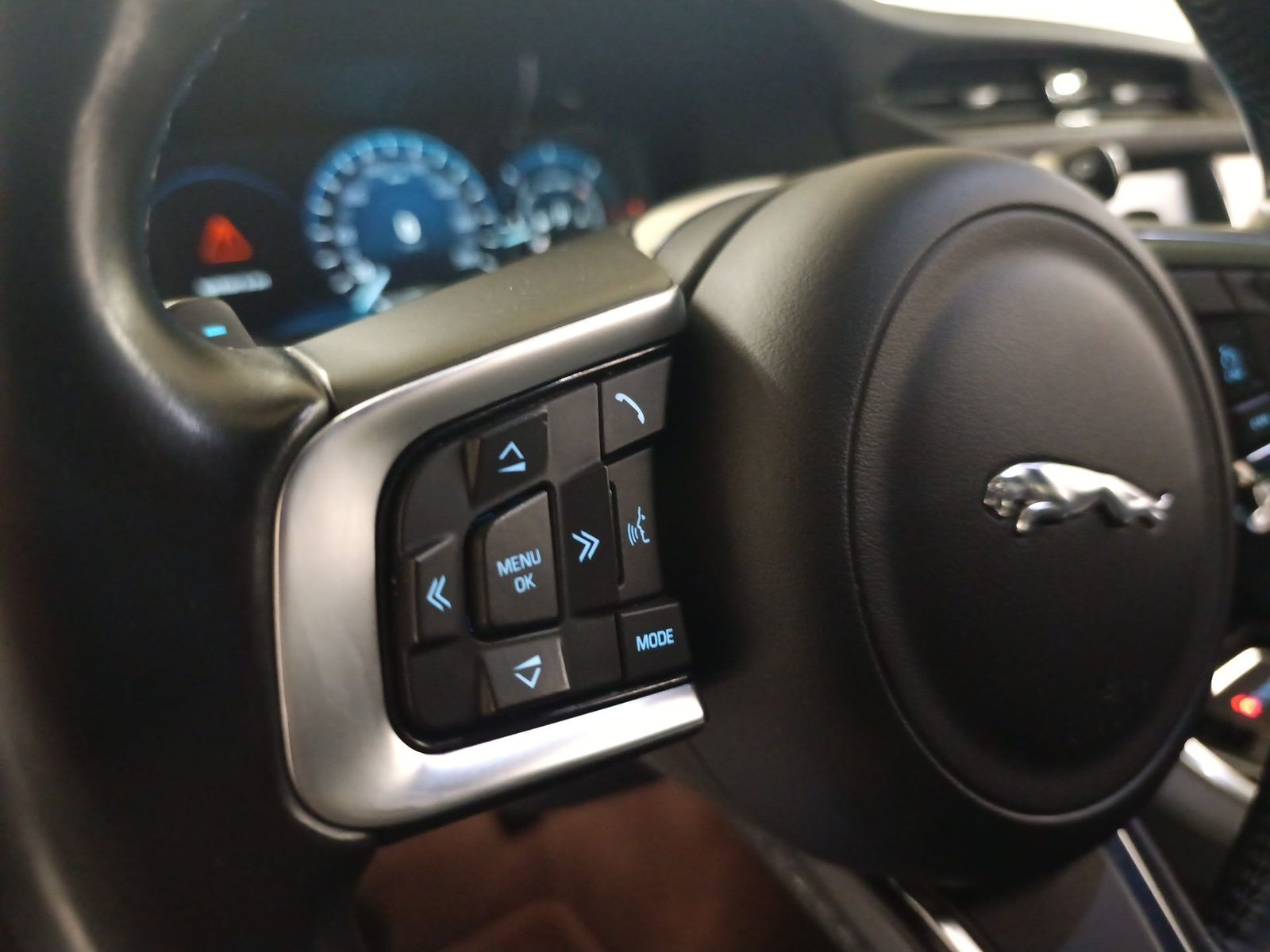 2021 Jaguar XF — fotografija 23