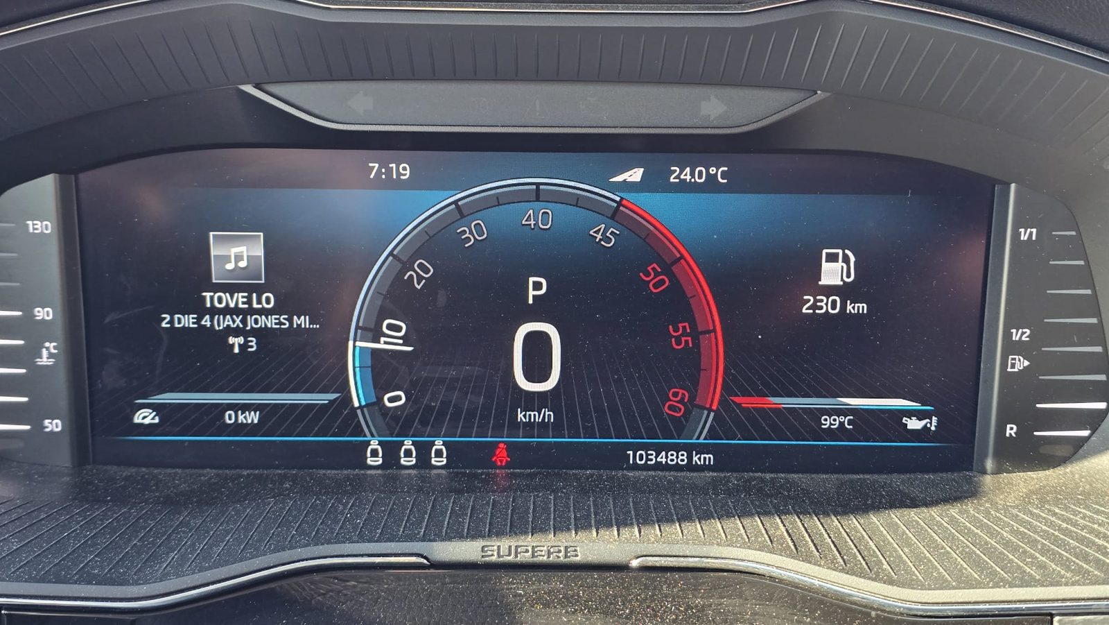 2023 Škoda Superb — fotografija 12