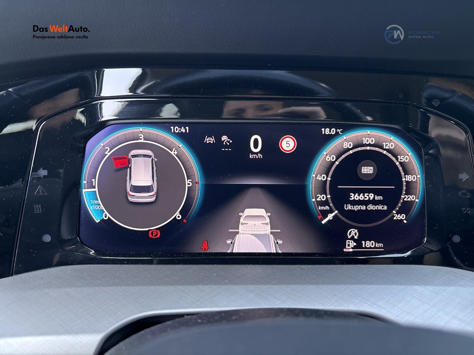 2025 Volkswagen Golf — fotografija 14