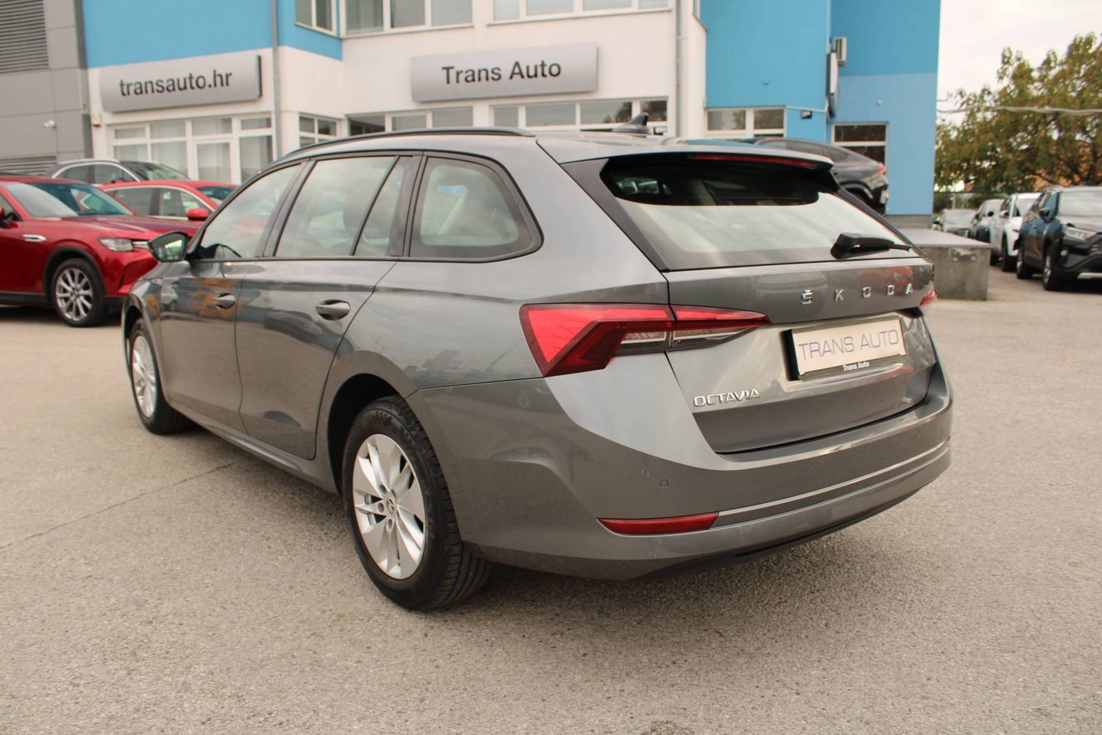 2022 Škoda Octavia Combi — fotografija 7