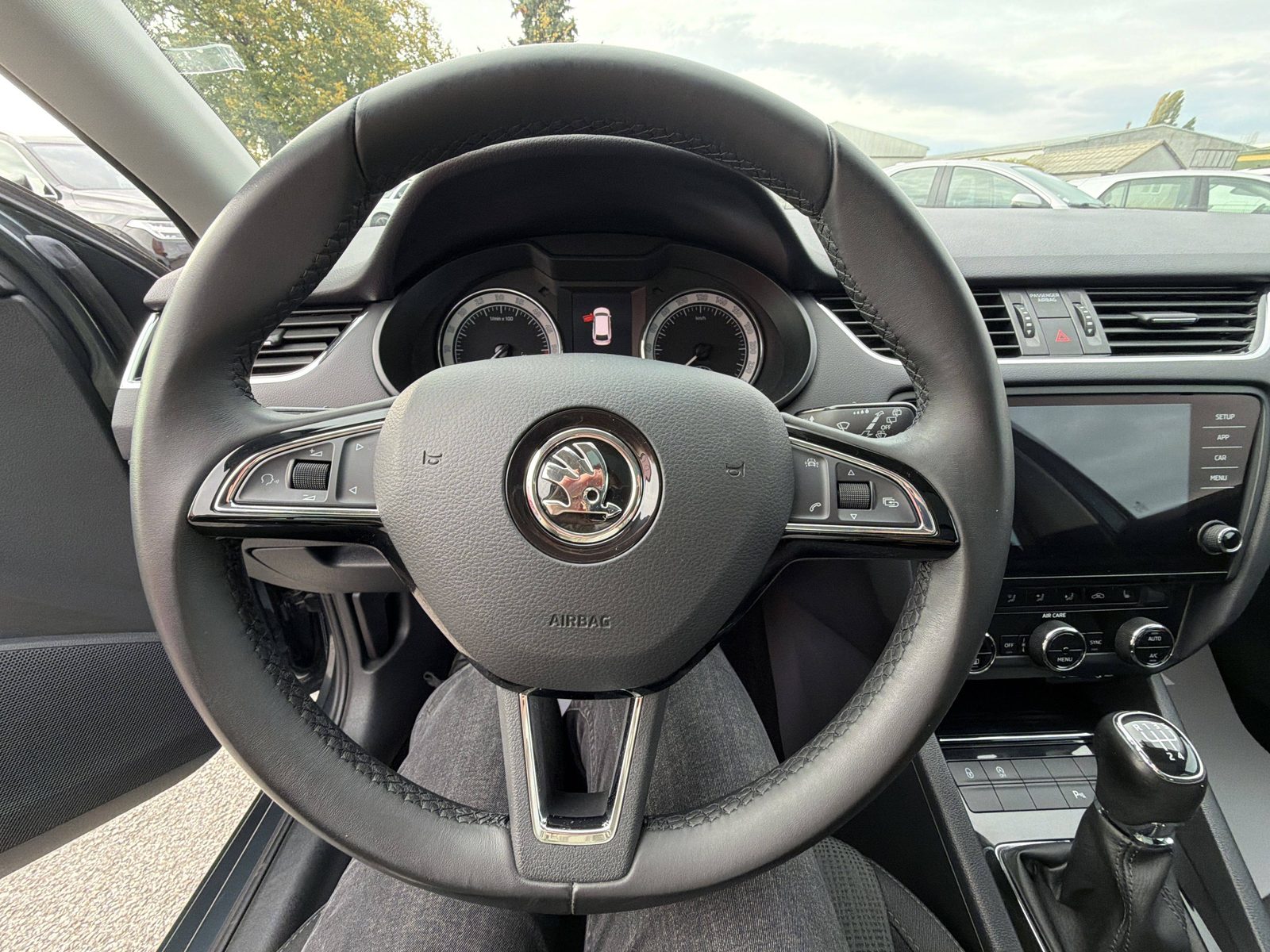 2017 Škoda Octavia Combi — fotografija 24