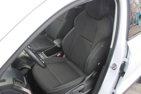 2021 Škoda Karoq — sličica 10