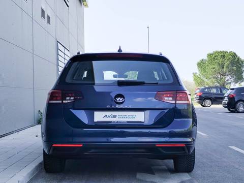 2021 Volkswagen Passat — sličica 19