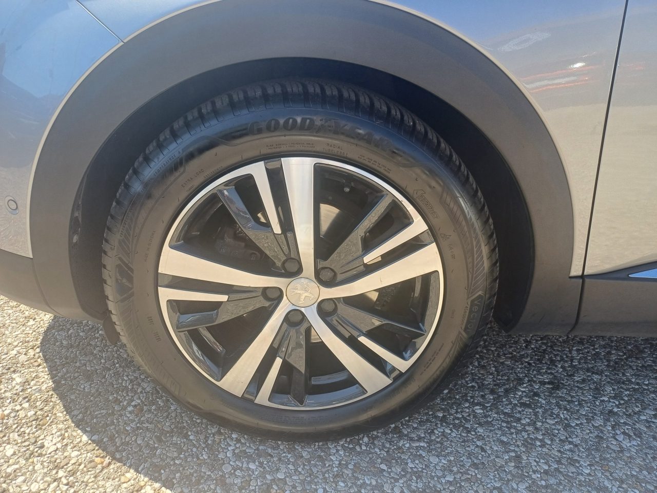 2017 Peugeot 5008 — fotografija 23