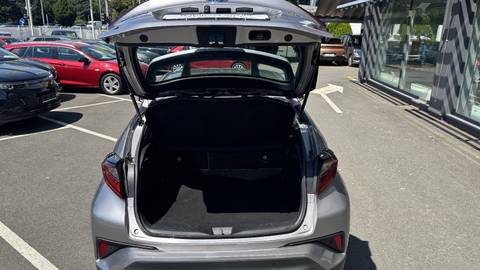 2021 Toyota C-HR — sličica 7