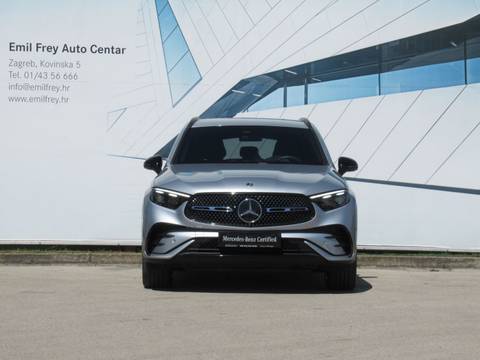 2025 Mercedes-Benz GLC AMG Line