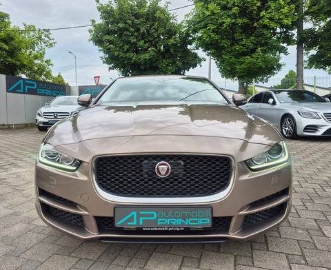 2018 Jaguar XE