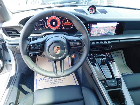 2025 Porsche 911 — sličica 10