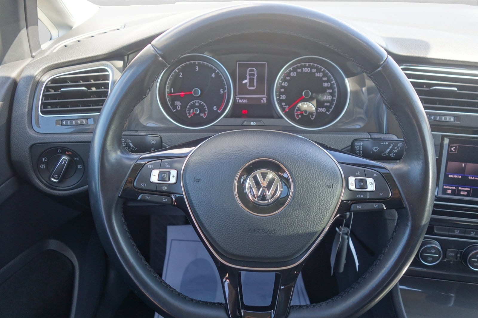 2019 Volkswagen Golf — fotografija 10