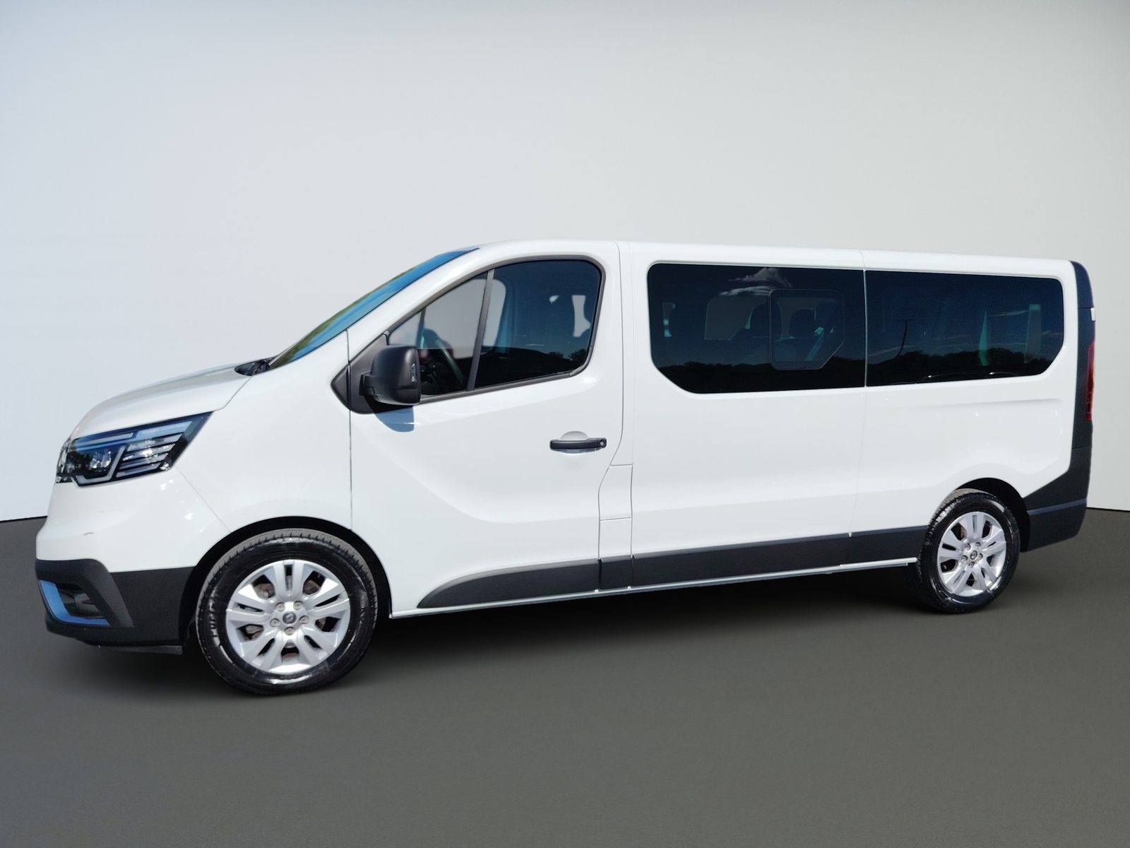 2023 Renault Trafic — fotografija 9