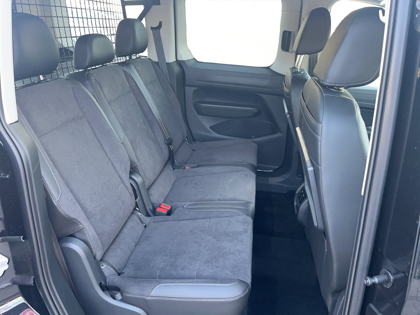 2025 Volkswagen Caddy — fotografija 15