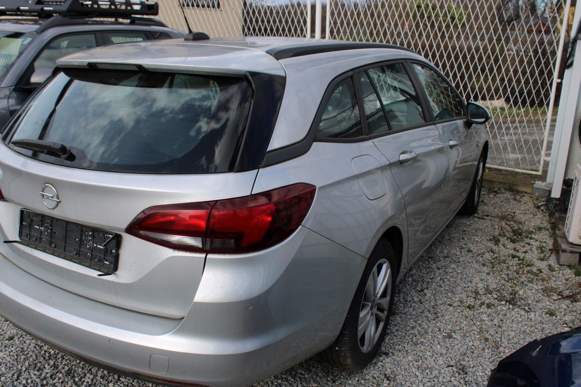 2021 Opel Astra Karavan — fotografija 4
