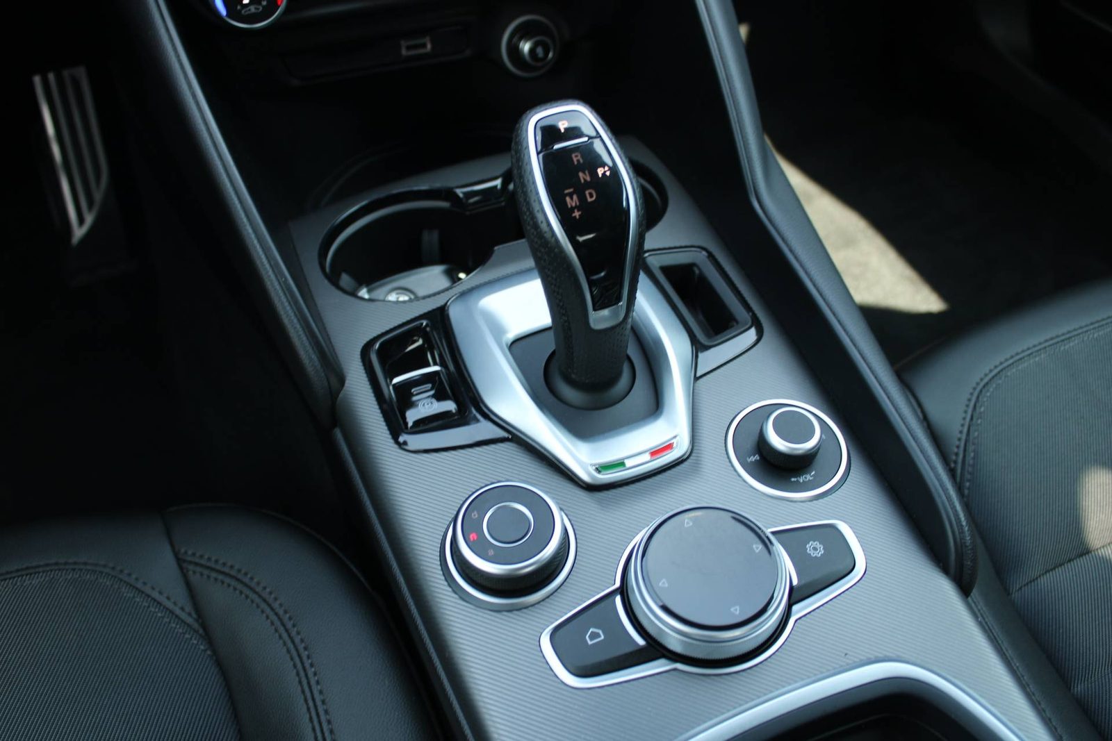 2022 Alfa Romeo Giulia — fotografija 21